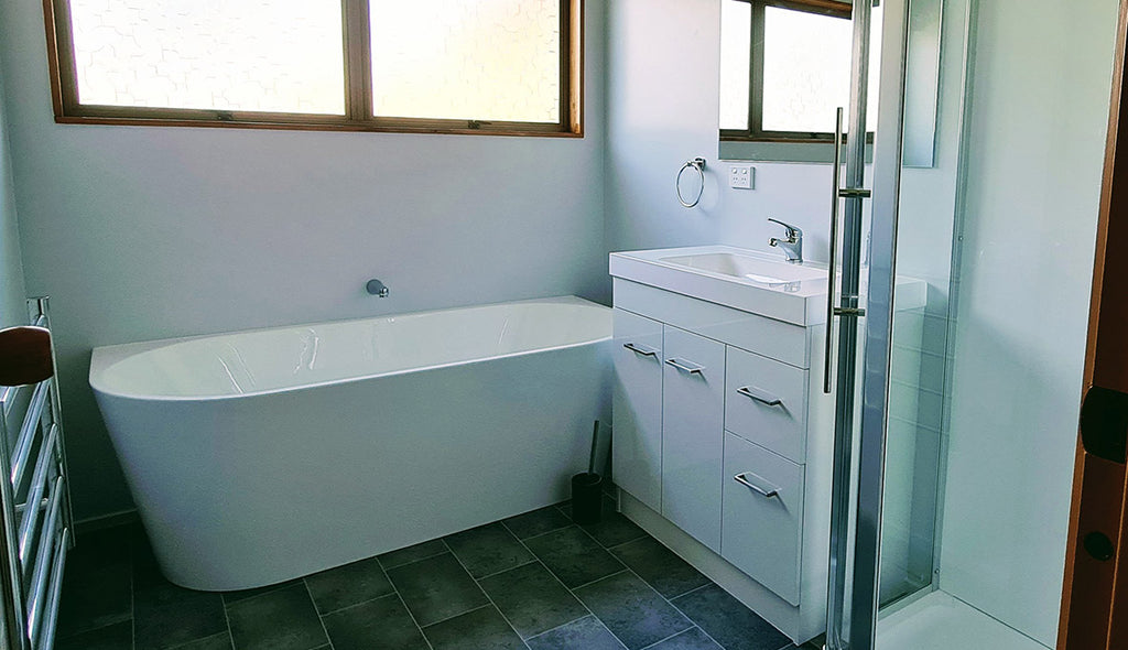 Modern and Watertight Bathroom and Toilet